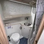 Luxury Houseboat *