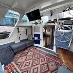 Luxury Houseboat Bådhotel