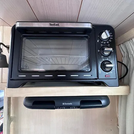 Luxury Houseboat Botel