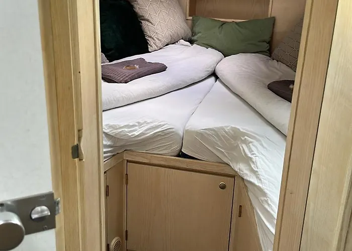 Luxury Houseboat Amsterdam